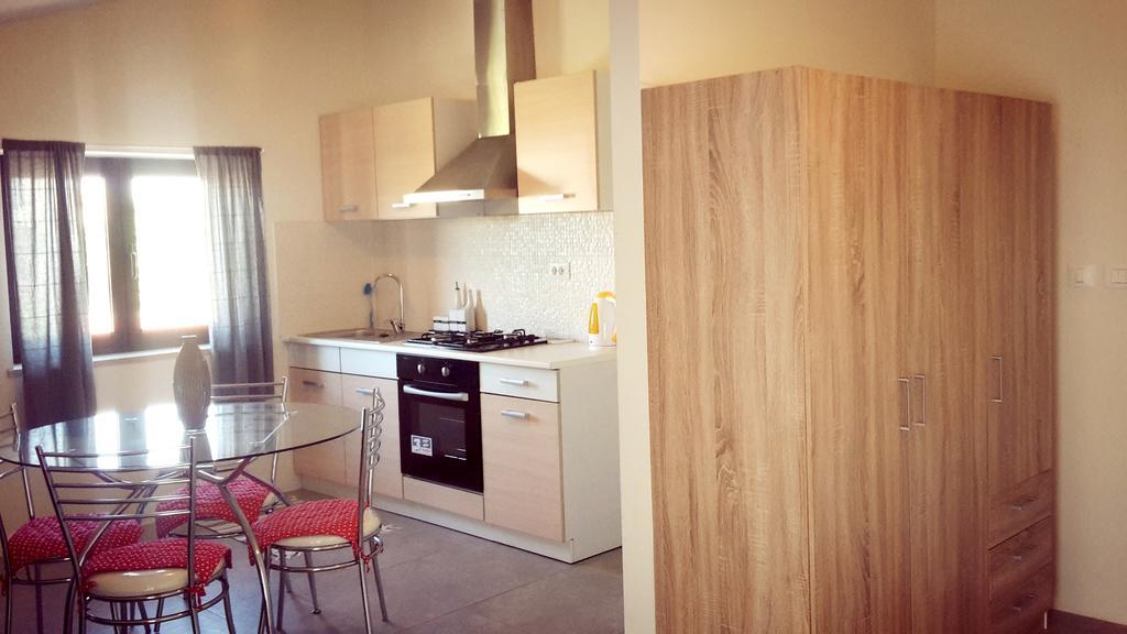 Gracia Apartments 푼타나 외부 사진