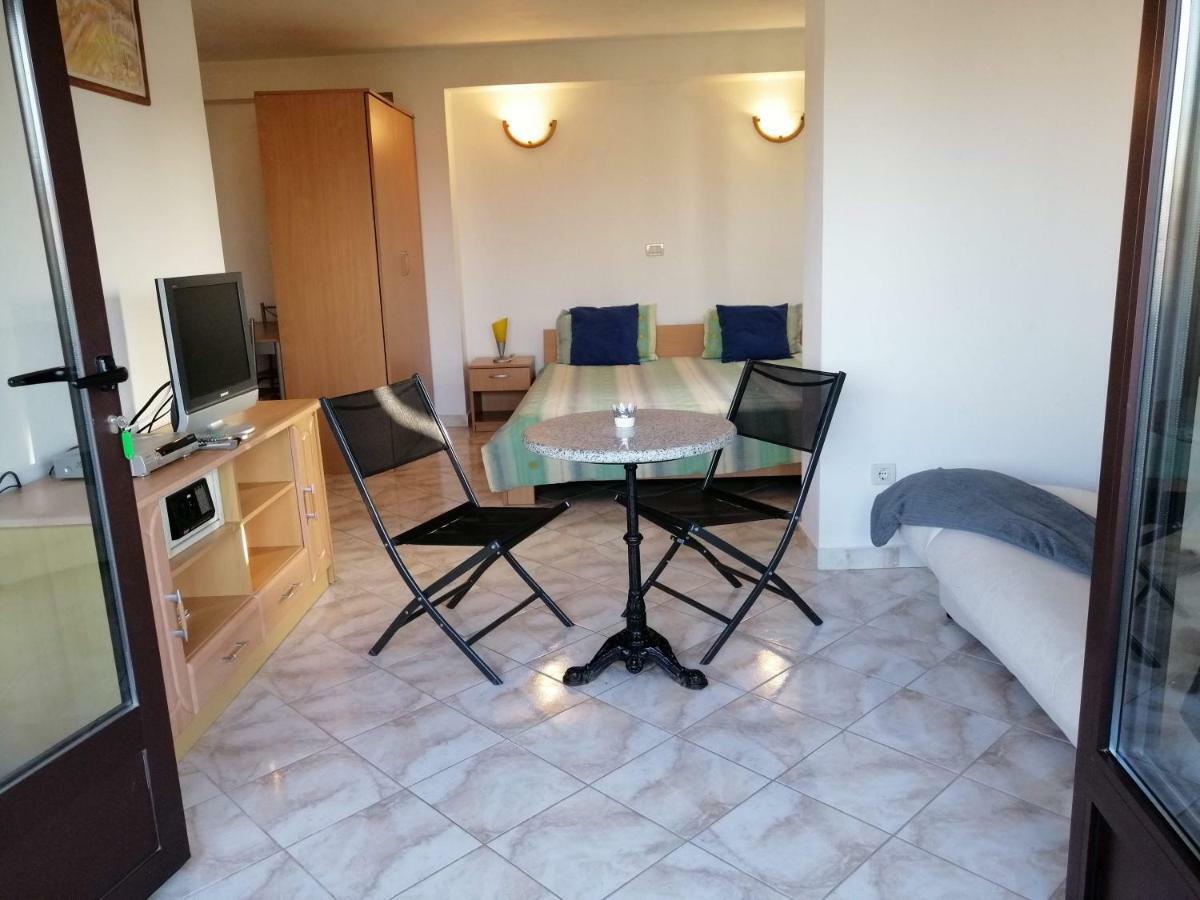 Gracia Apartments 푼타나 외부 사진